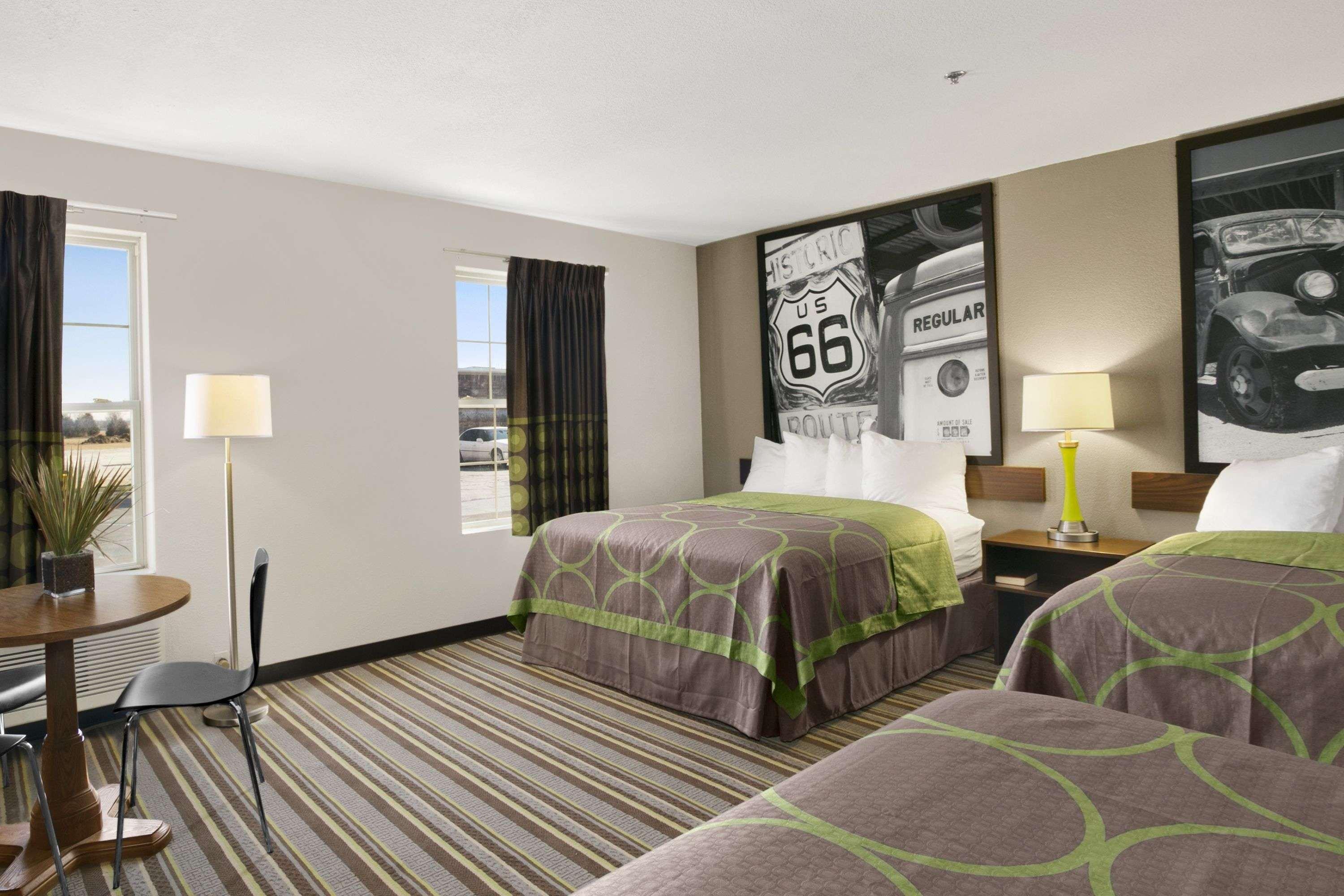 Super 8 By Wyndham Stafford/Springfield Area Motel Strafford Bagian luar foto